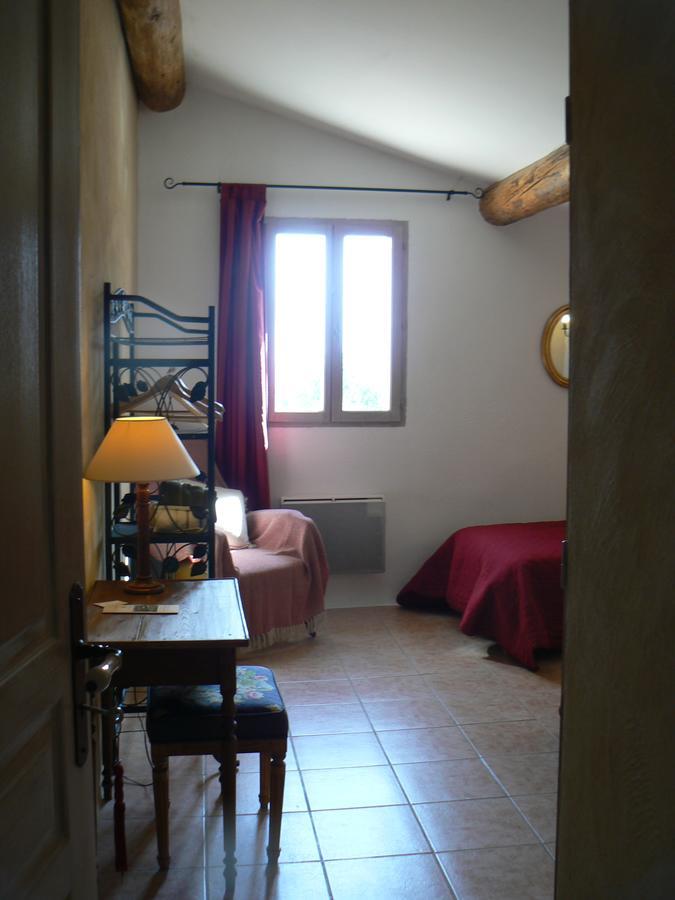 Chambres D'Hotes De La Verrerie Lioux ภายนอก รูปภาพ