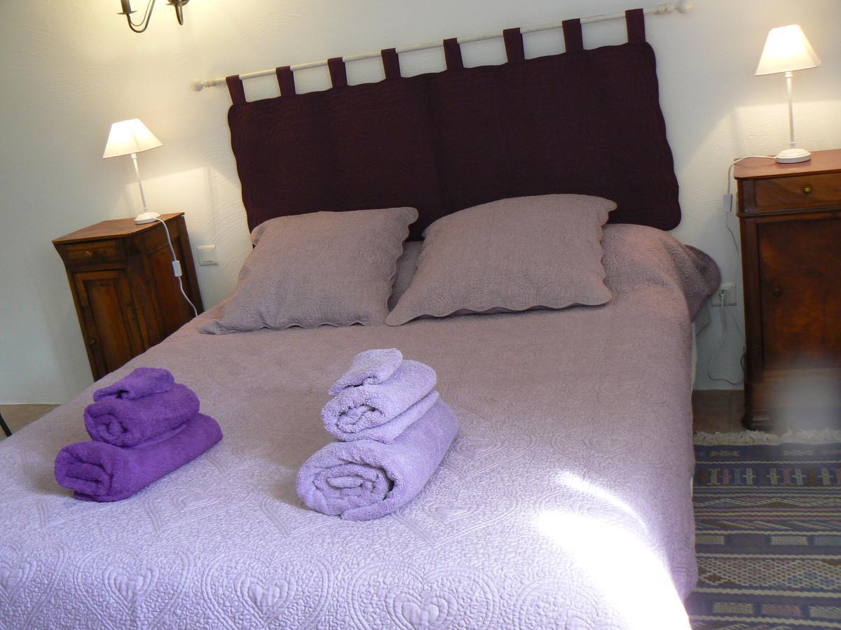 Chambres D'Hotes De La Verrerie Lioux ภายนอก รูปภาพ